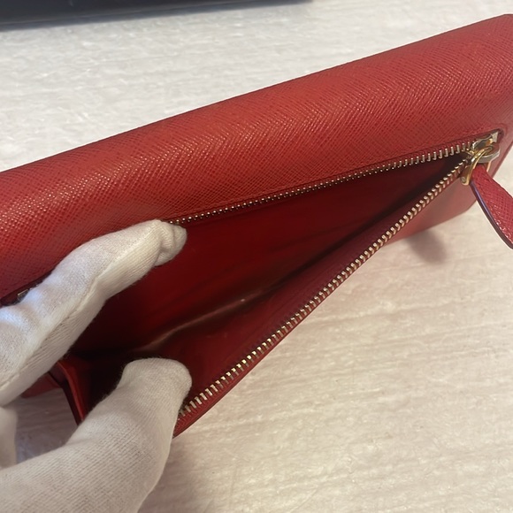 PRADA Red Saffiano Bow Continental Wallet - Picture 8 of 17